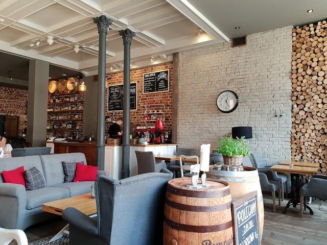 Coffee & Whisky House